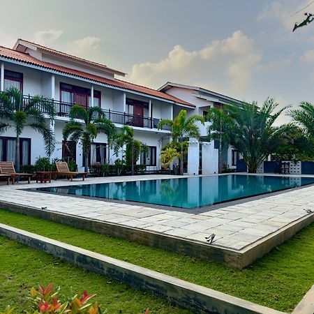 The Reef Resort Nilaveli Kültér fotó