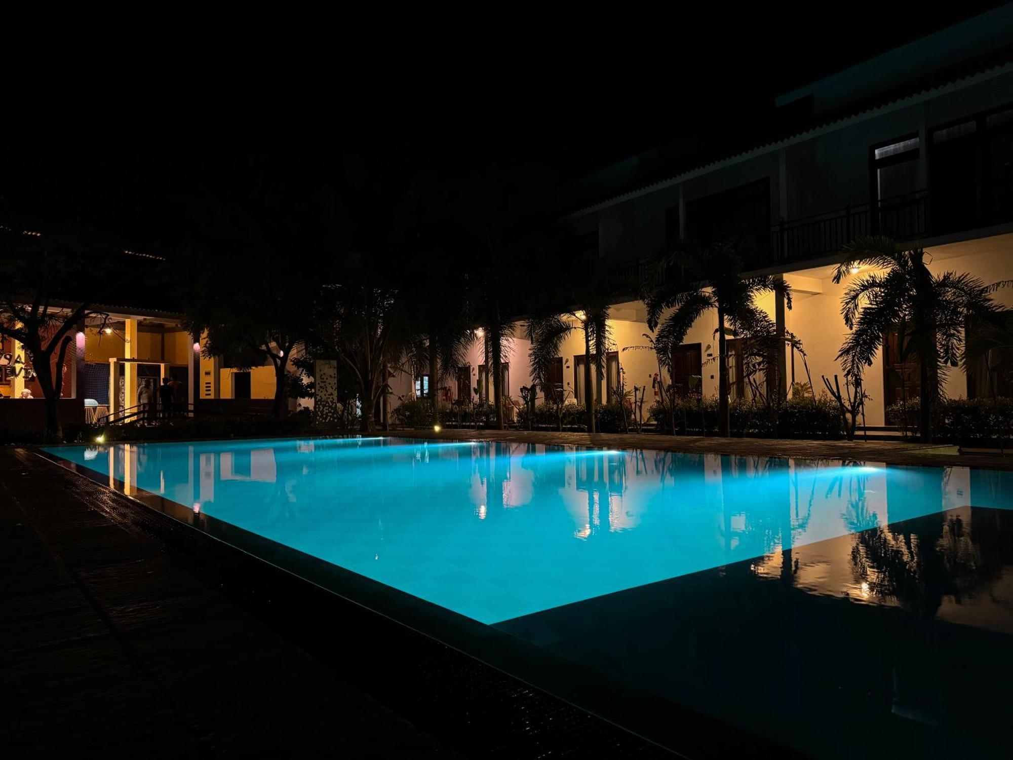 The Reef Resort Nilaveli Kültér fotó